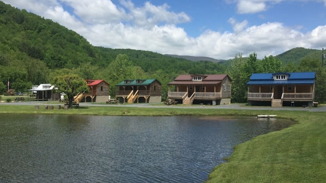 Photo of Others in Frank