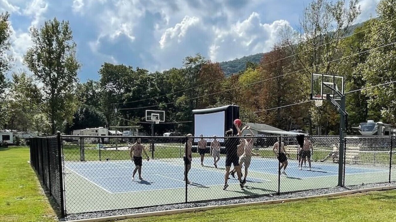 Photo of Others in Frank