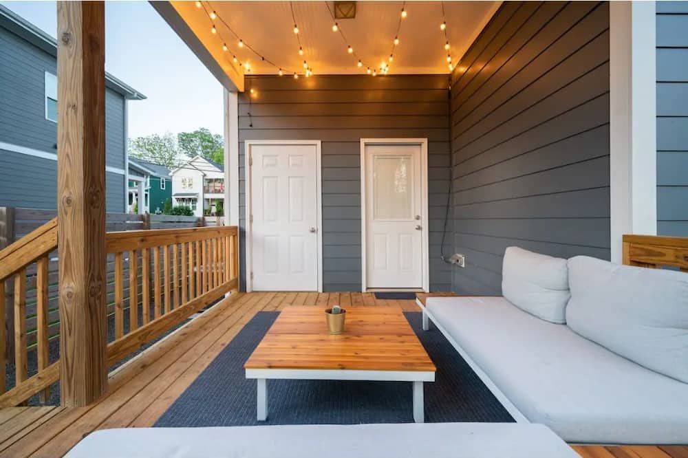 Photo of Livingroom in Downtown