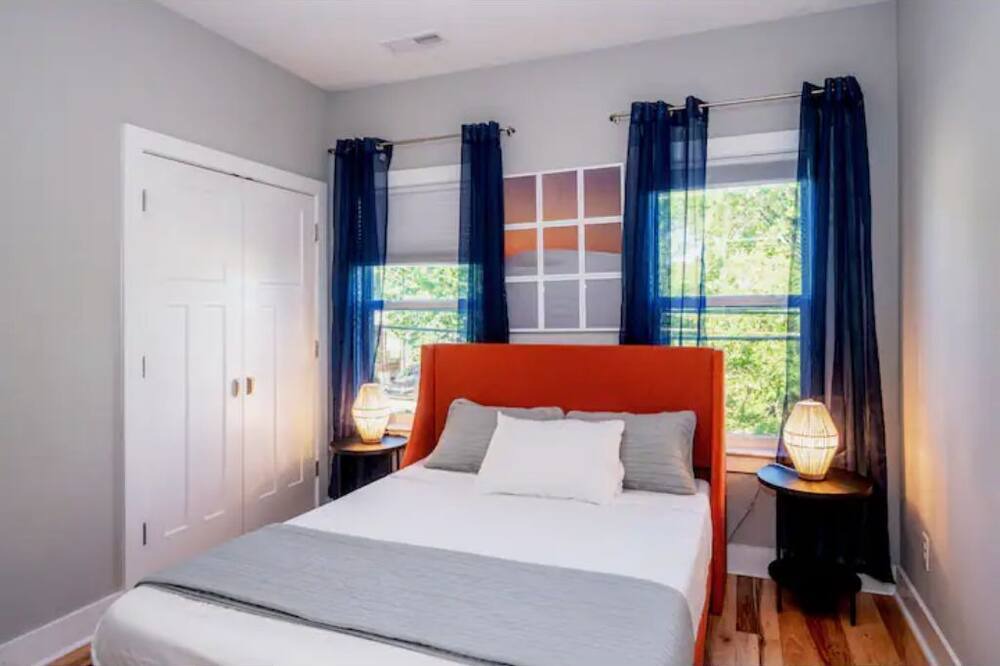 Photo of Bedroom in Downtown