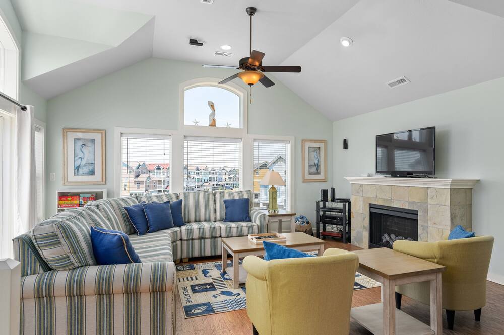 Photo of Others in Whalehead Beach
