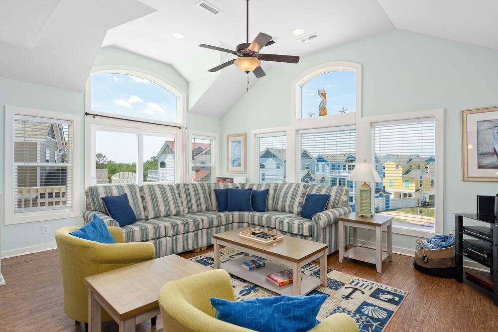 Photo of Others in Whalehead Beach