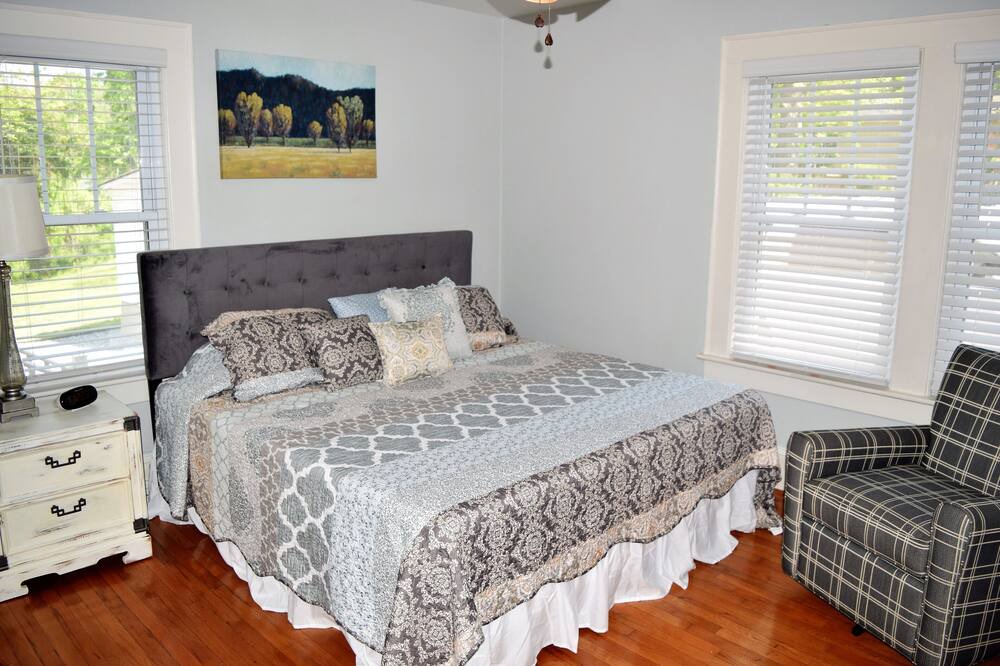 Photo of Bedroom in Lincolnton