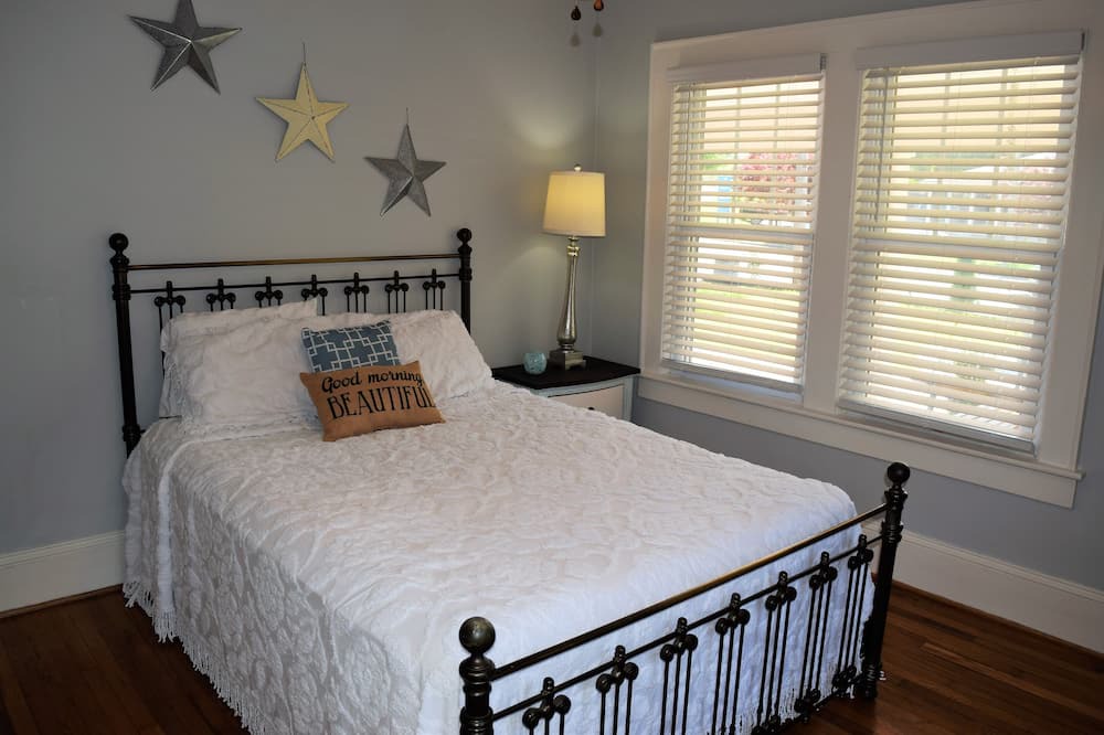 Photo of Bedroom in Lincolnton