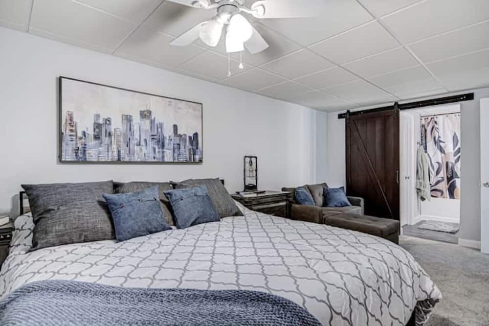 Photo of Bedroom in Jamestown