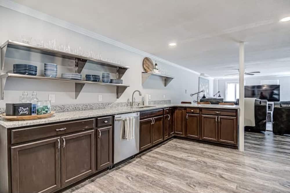 Photo of Kitchen in Jamestown