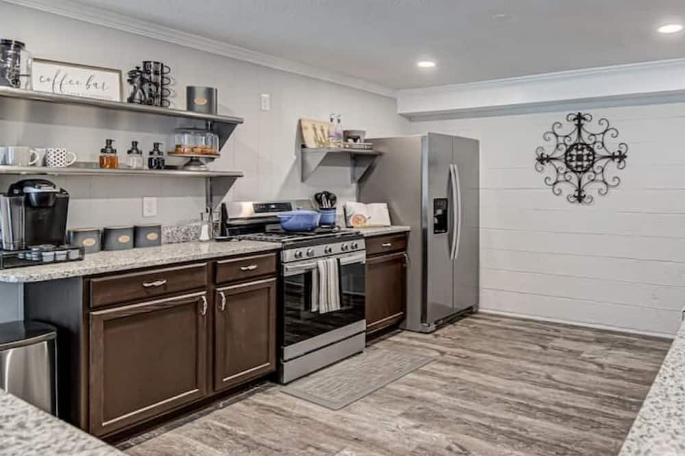 Photo of Kitchen in Jamestown