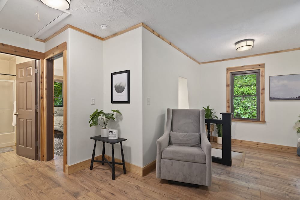 Photo of Livingroom in Sylva