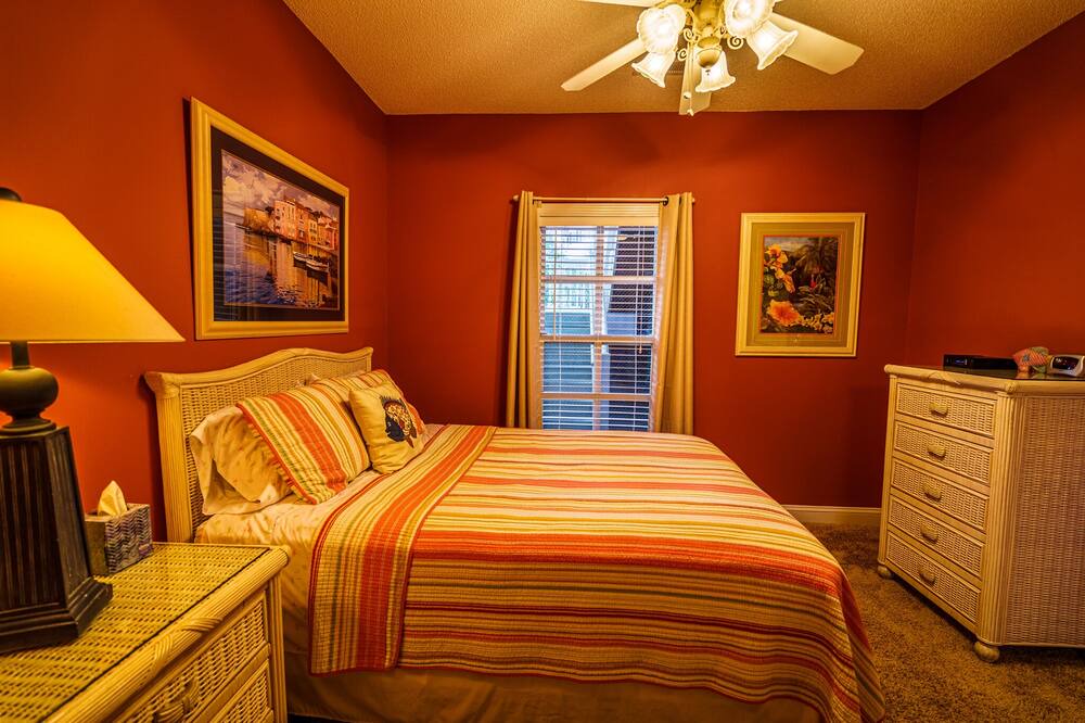 Photo of Bedroom in Socastee