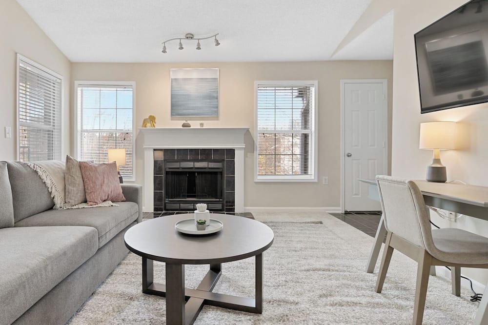 Photo of Livingroom in Jamestown