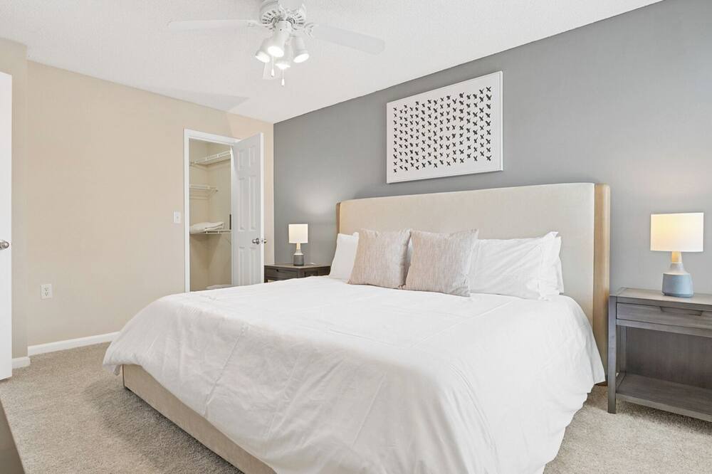Photo of Bedroom in Jamestown