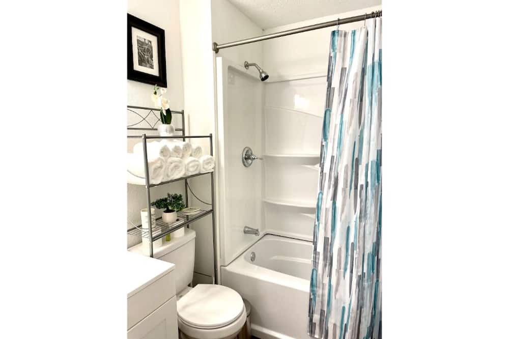 Photo of Bathroom in Hickory