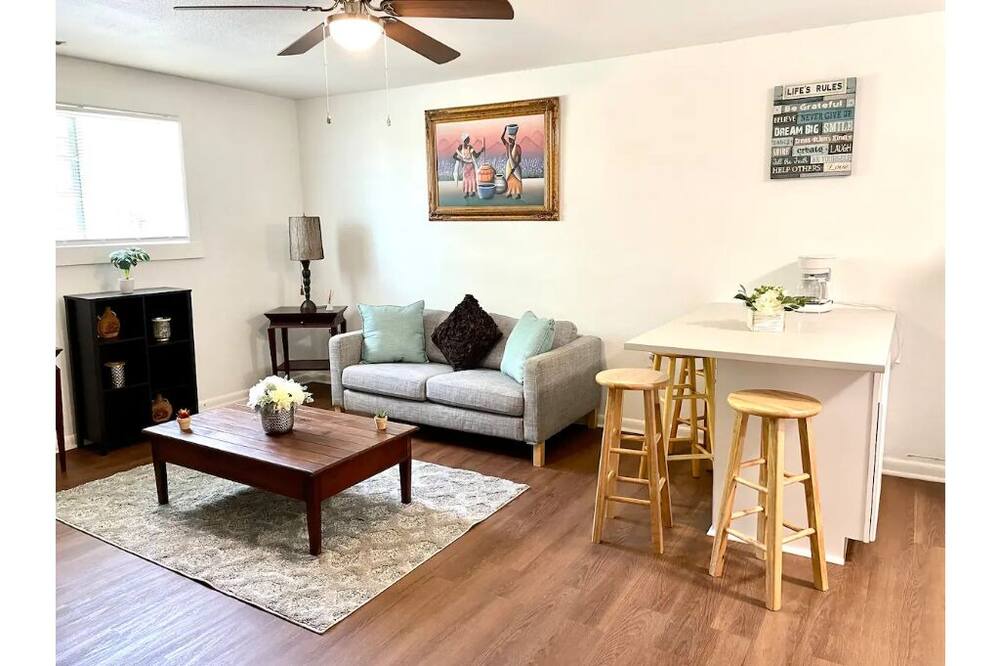 Photo of Livingroom in Hickory