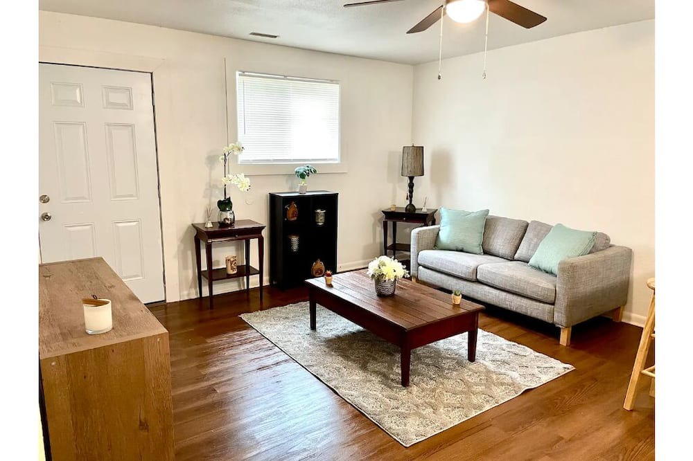 Photo of Livingroom in Hickory