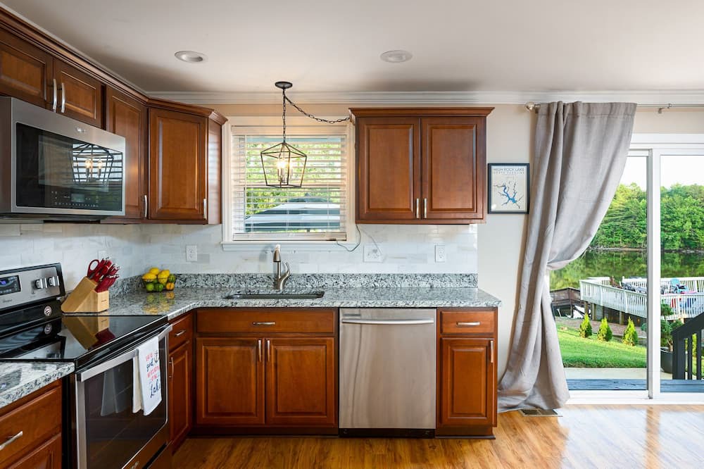 Photo of Kitchen in Southmont