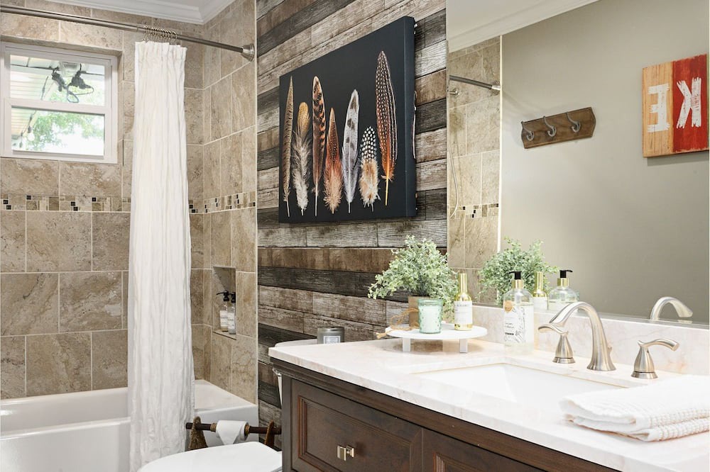 Photo of Bathroom in Southmont