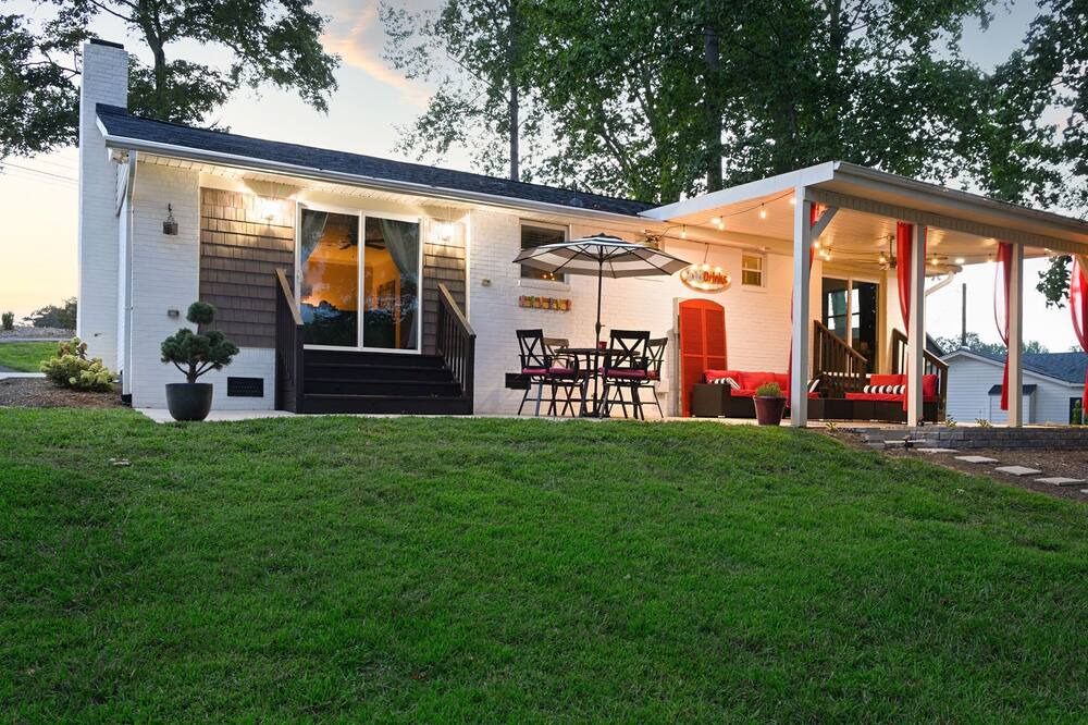 Photo of Outdoor in Southmont