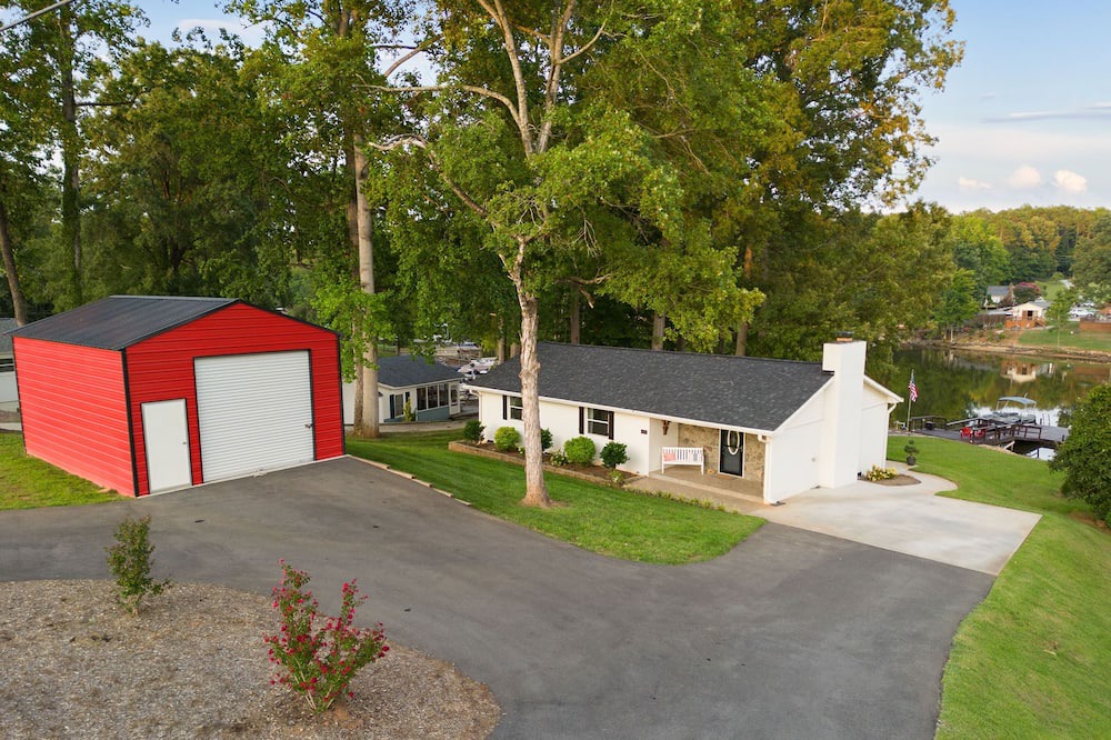 Photo of Outdoor in Southmont