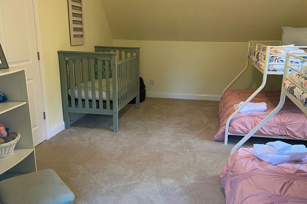 Photo of Bedroom in Scotts