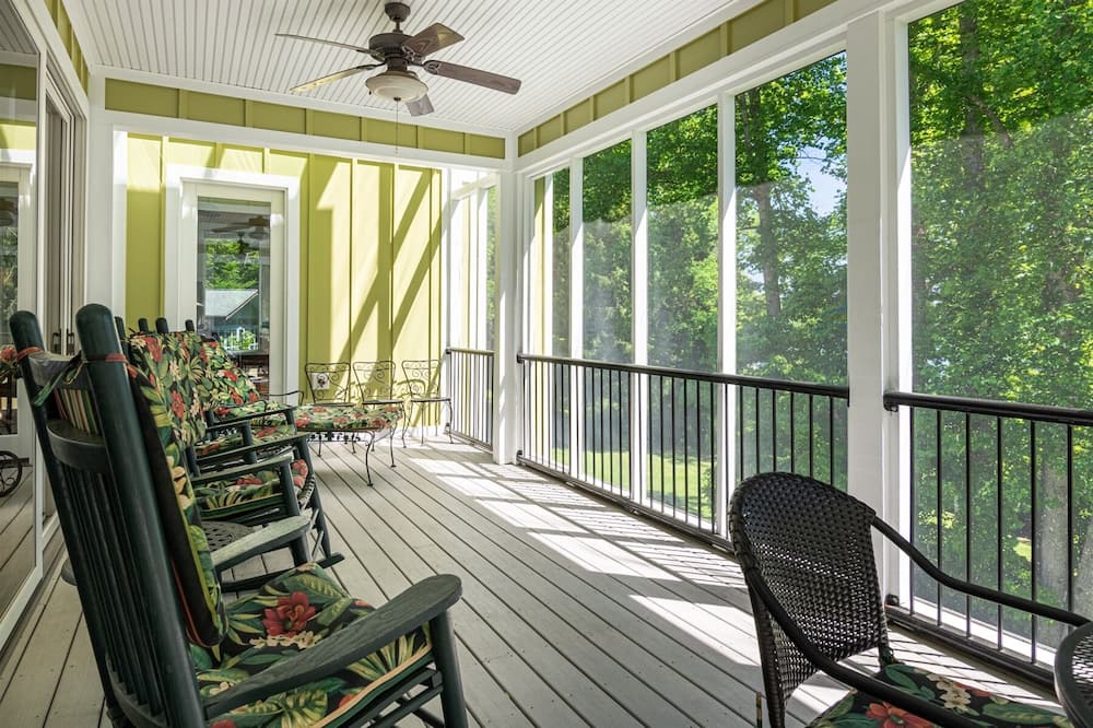 Photo of Outdoor in Flat Rock