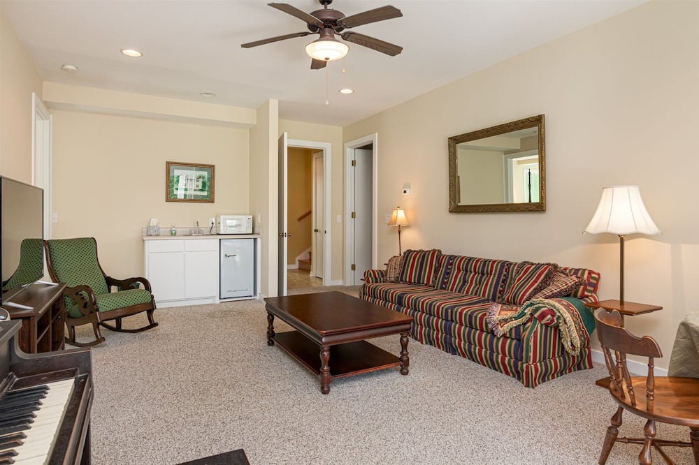 Photo of Bedroom in Flat Rock
