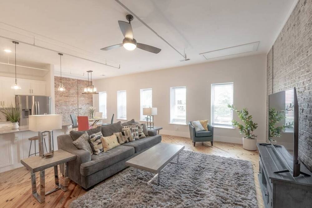 Photo of Livingroom in Rocky Mount