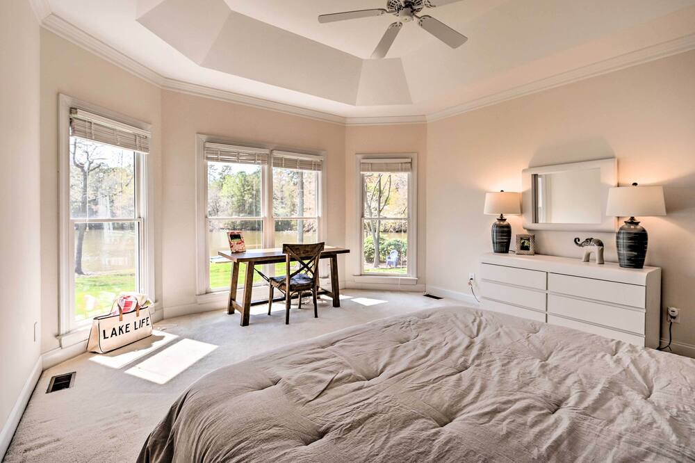 Photo of Bedroom in New London