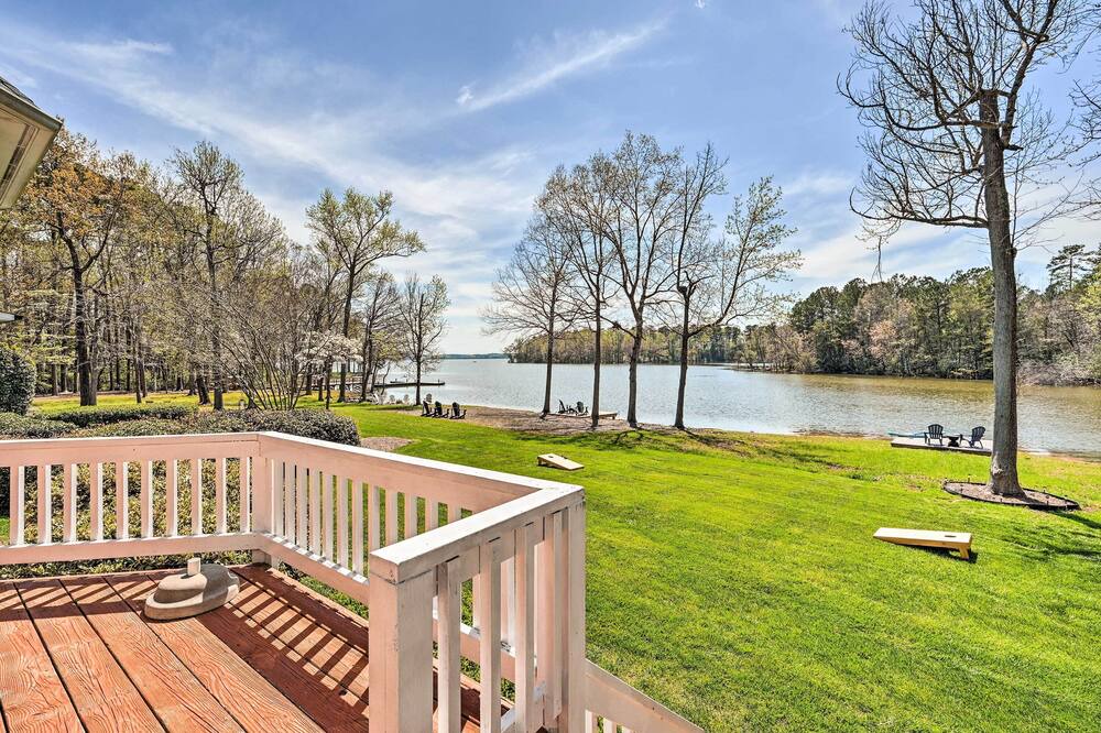 Photo of Outdoor in New London