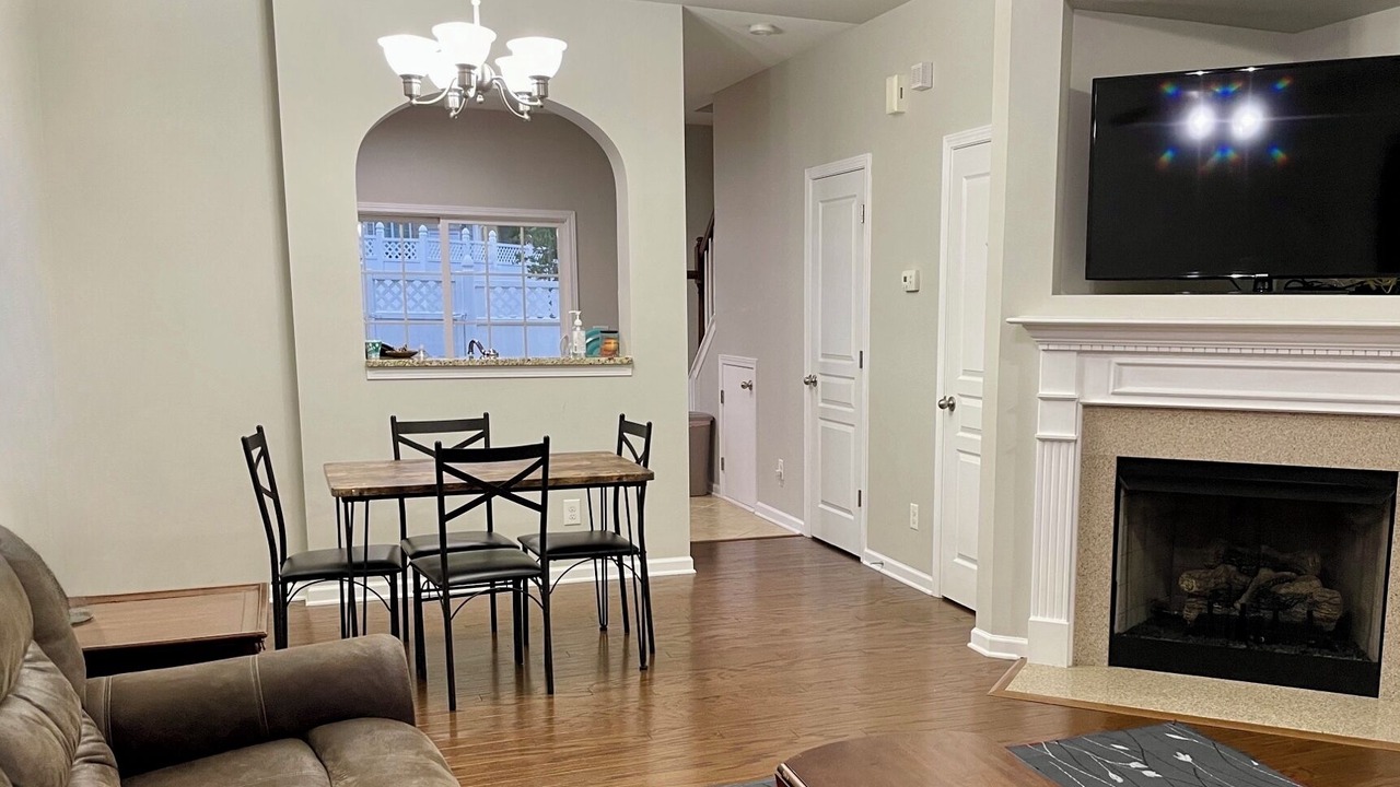 Photo of Livingroom in Belmont