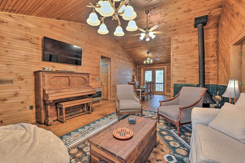 Photo of Livingroom in Rosman