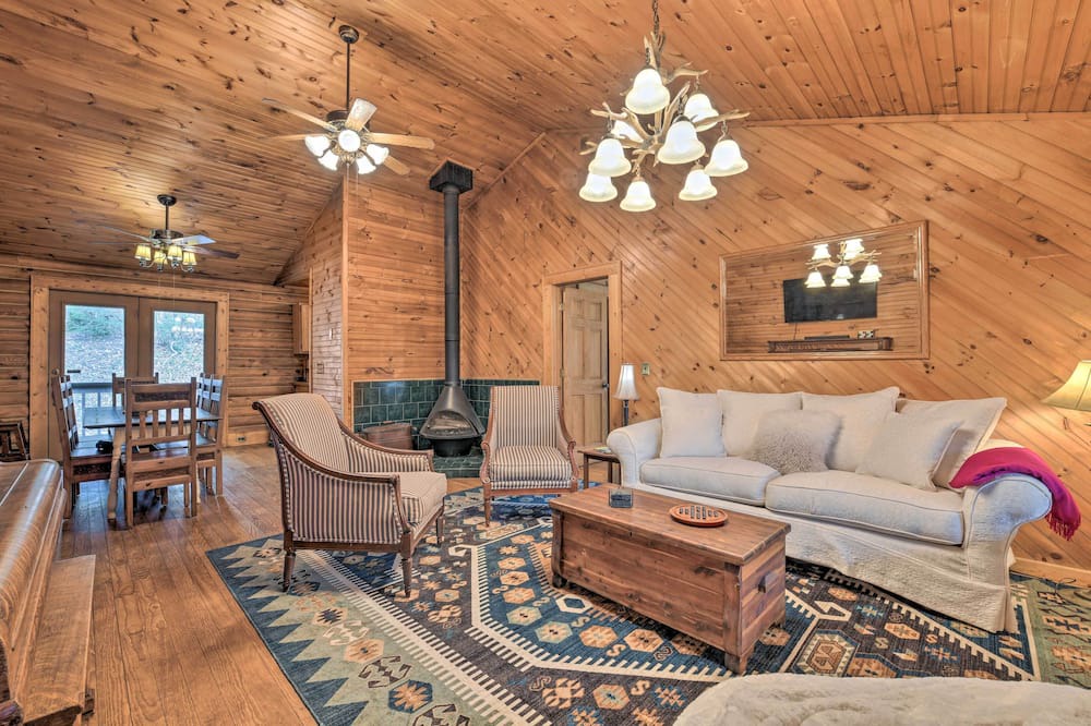 Photo of Livingroom in Rosman
