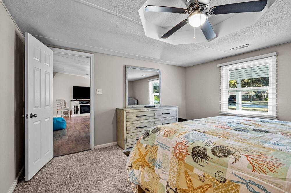 Photo of Bedroom in Harkers Island