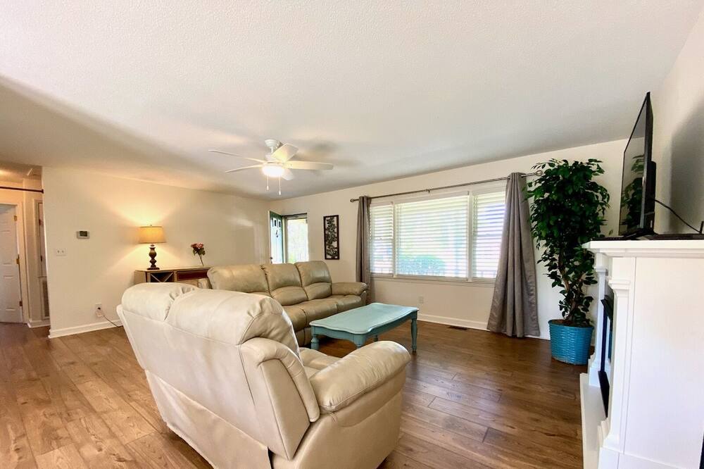 Photo of Livingroom in Kings Grant