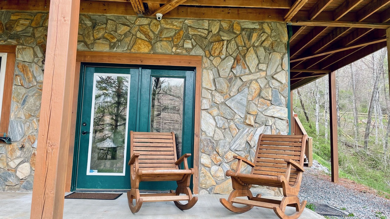 Photo of Patio Balcony in Grassy Creek