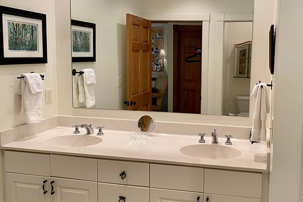 Photo of Bathroom in Lake Toxaway