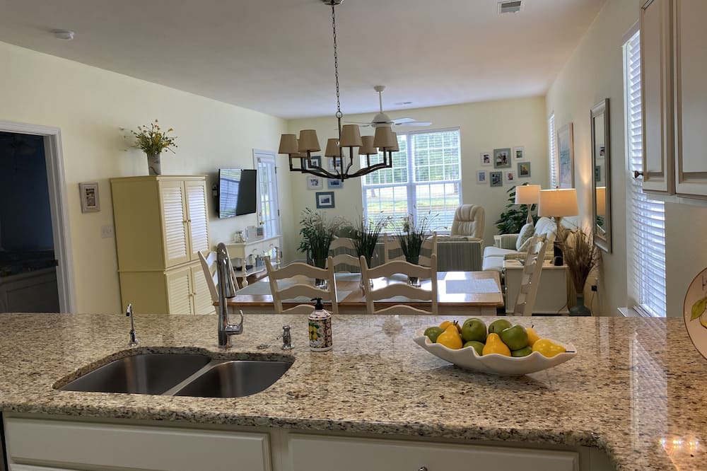 Photo of Kitchen in Sunset Beach