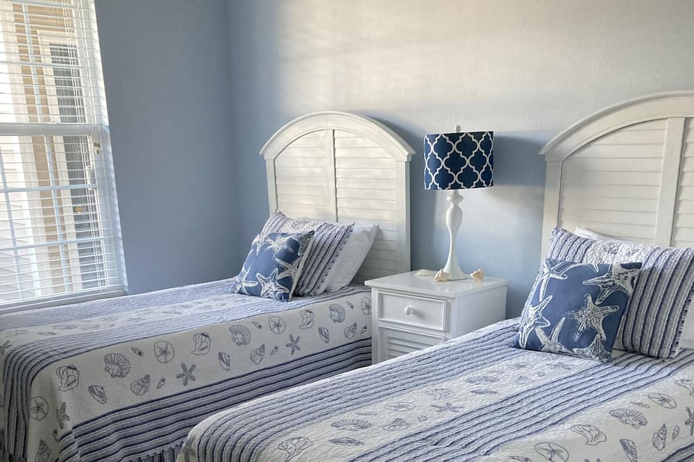 Photo of Bedroom in Sunset Beach