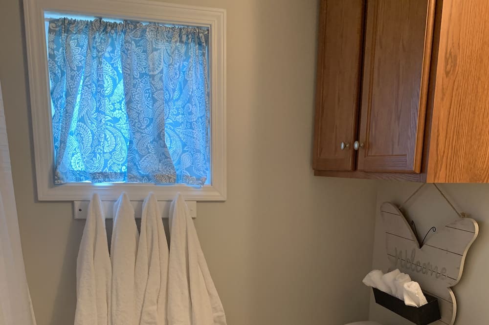 Photo of Bathroom in Marion
