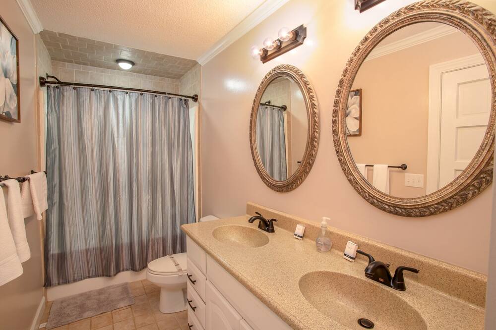 Photo of Bathroom in Wilkesboro