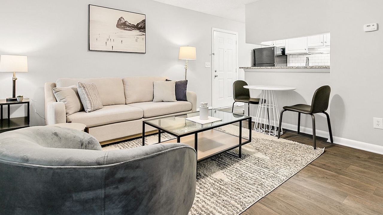 Photo of Livingroom in New Irving Park
