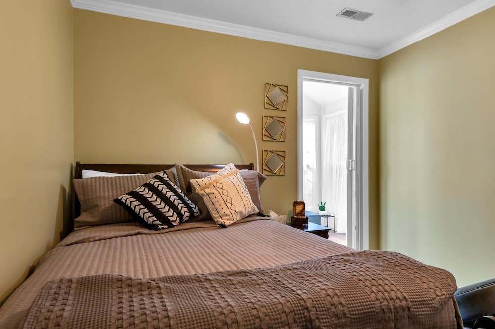 Photo of Bedroom in Greensboro