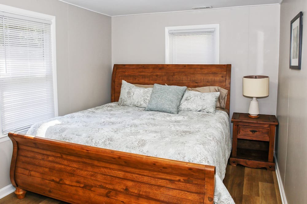 Photo of Bedroom in Catawba