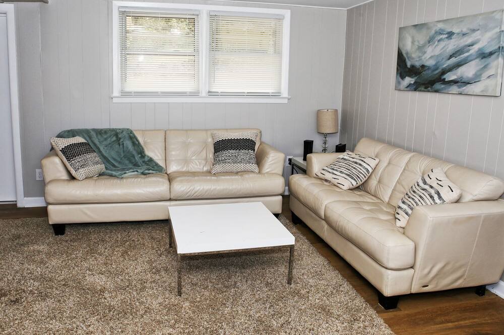 Photo of Livingroom in Catawba