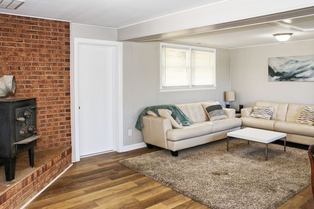 Photo of Livingroom in Catawba