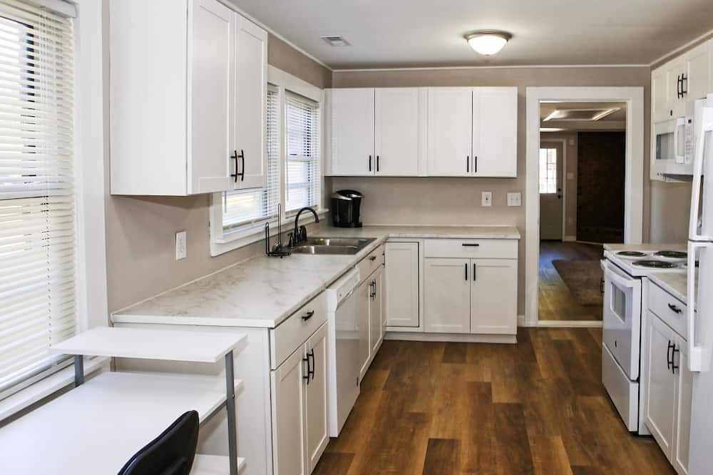 Photo of Kitchen in Catawba