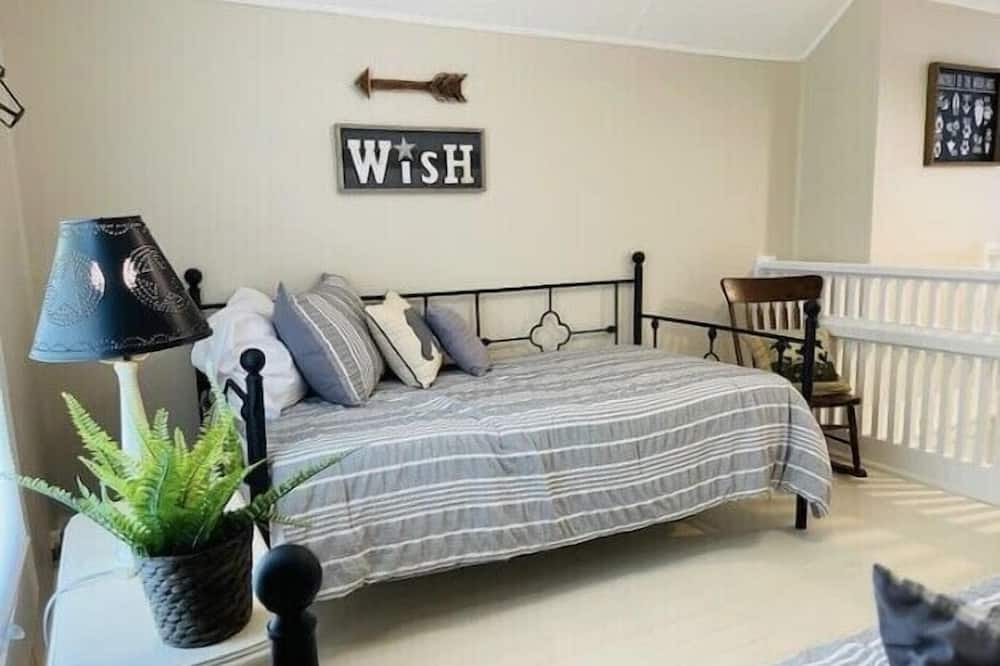 Photo of Bedroom in Clyde