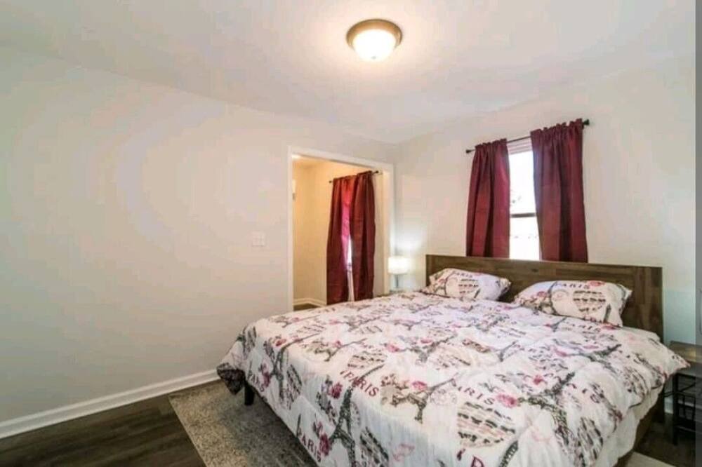 Photo of Bedroom in Kernersville