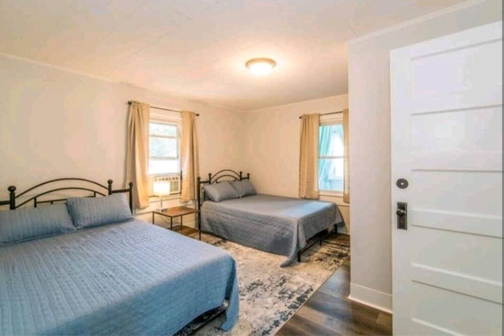 Photo of Bedroom in Kernersville