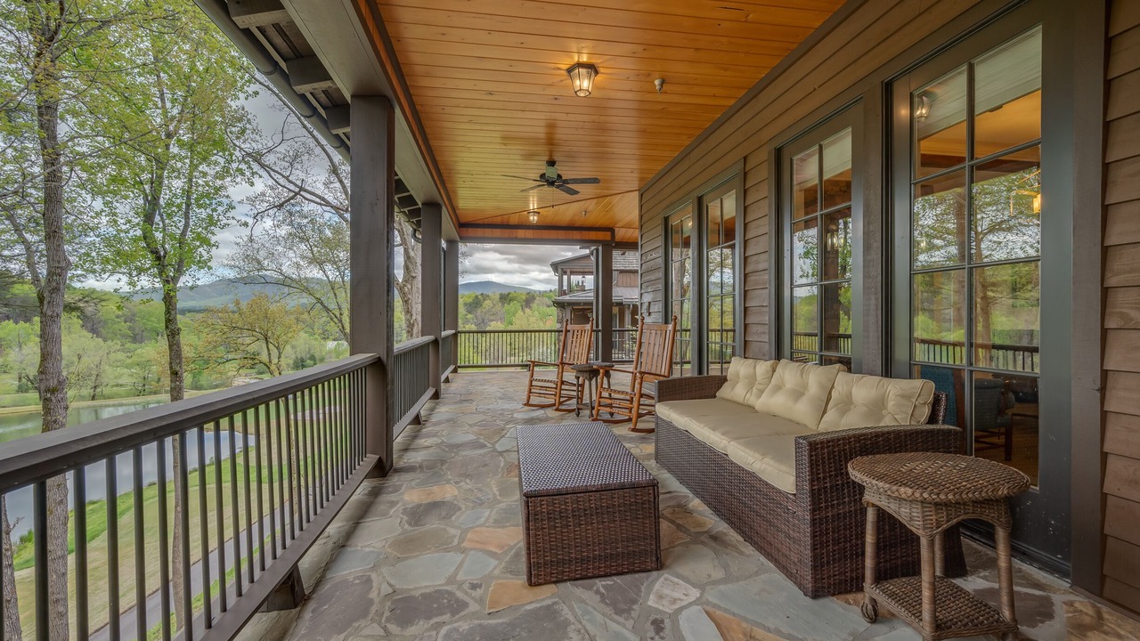 Photo of Patio Balcony in Mill Spring