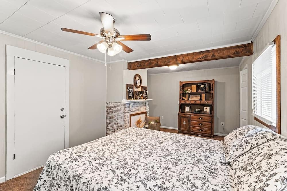 Photo of Bedroom in Eden